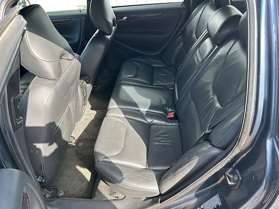 Volvo V70 6 of 10