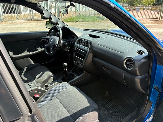 Subaru Impreza 14 of 19