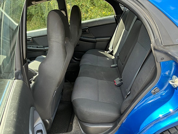 Subaru Impreza 12 of 19