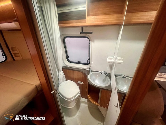 Adria Twin SP Solpanel / Dragkrok / Webasto 10 of 11