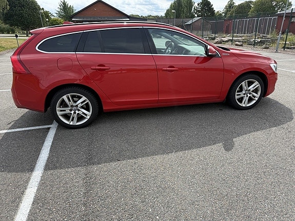 Volvo V60 3 of 7