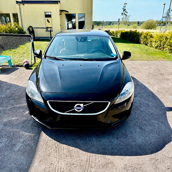 Volvo V40 6 of 6