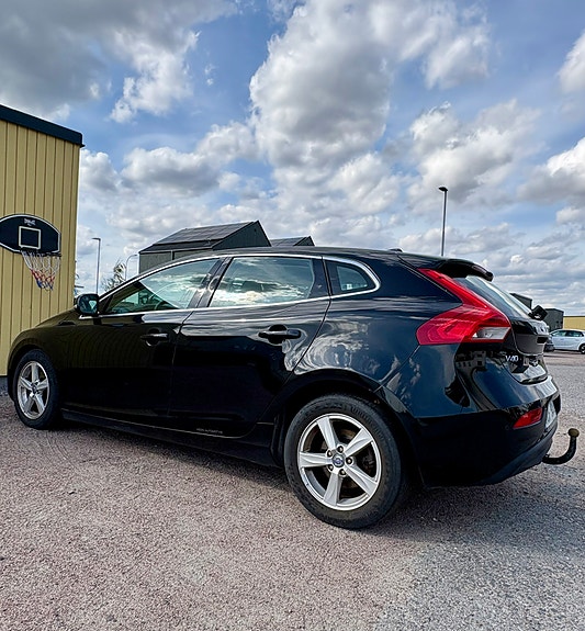 Volvo V40 3 of 6