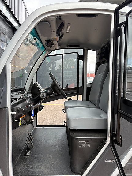 -- GARIA CLUB CAR URBAN 6 of 8