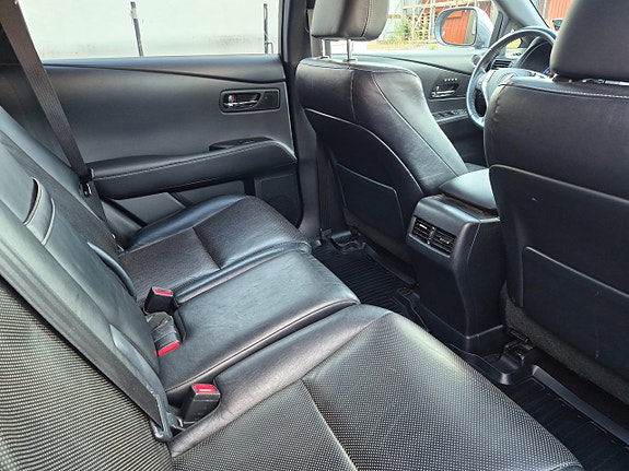 Lexus RX450h 12 of 15