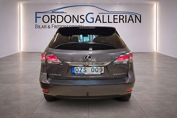 Lexus RX450h 5 of 15