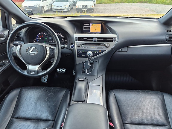 Lexus RX450h 8 of 15