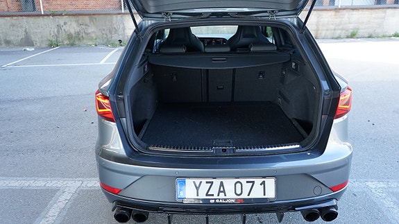 Seat Leon 9 of 25