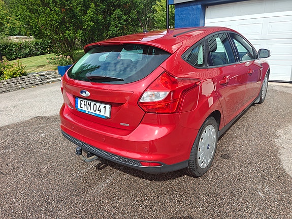 Ford Focus 5 of 8