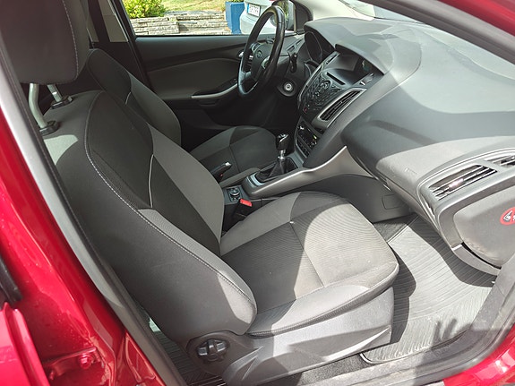 Ford Focus 7 of 8