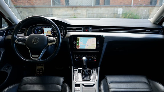 Volkswagen Passat Alltrack 16 of 21