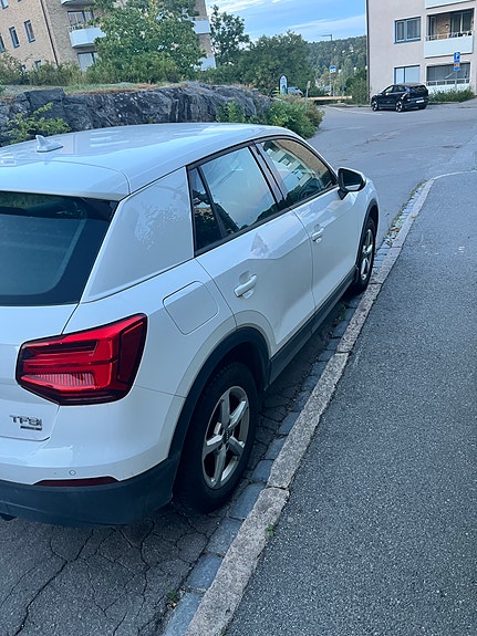 Audi Q2 4 of 8