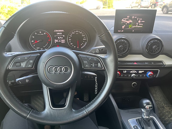 Audi Q2 5 of 8