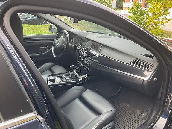 BMW 520d 4 of 10