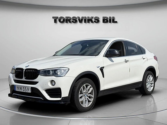 BMW X4 2 of 13