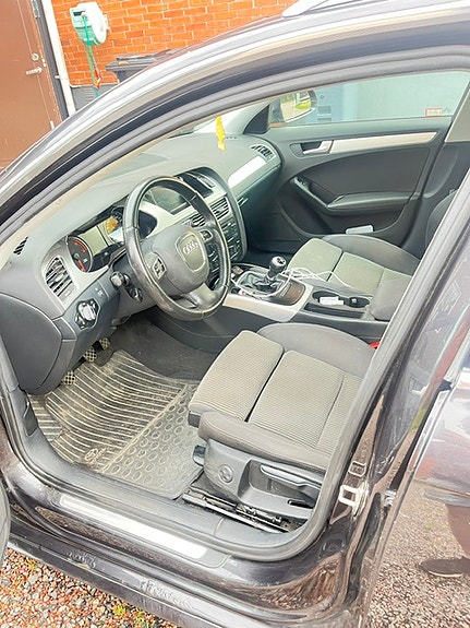 Audi A4 4 of 7