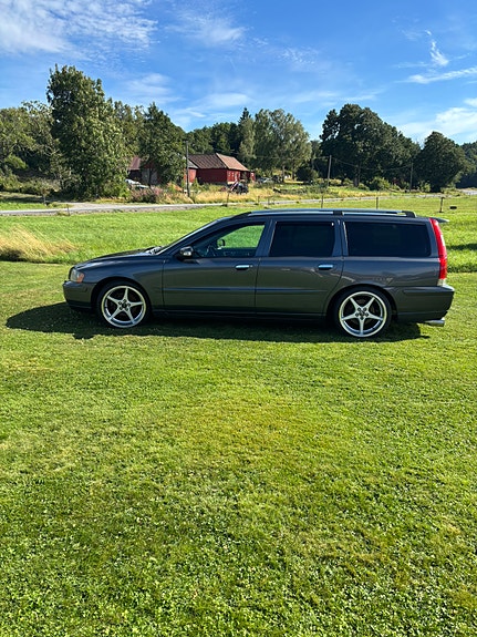Volvo V70 4 of 12