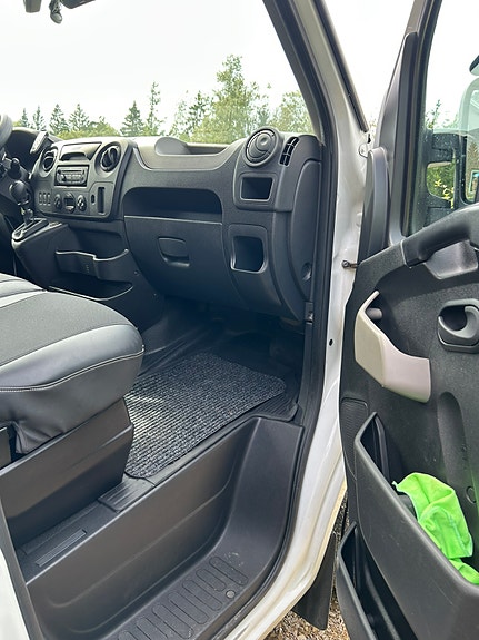 Renault Master 6 of 7