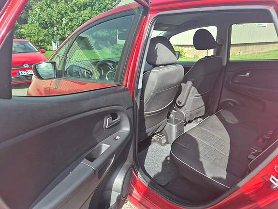 Kia Venga 11 of 14