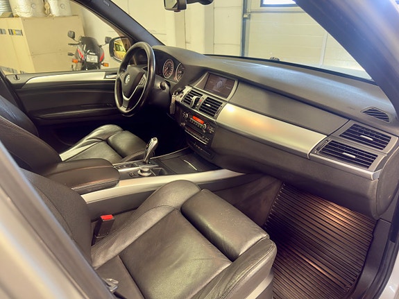 BMW X5 15 of 18