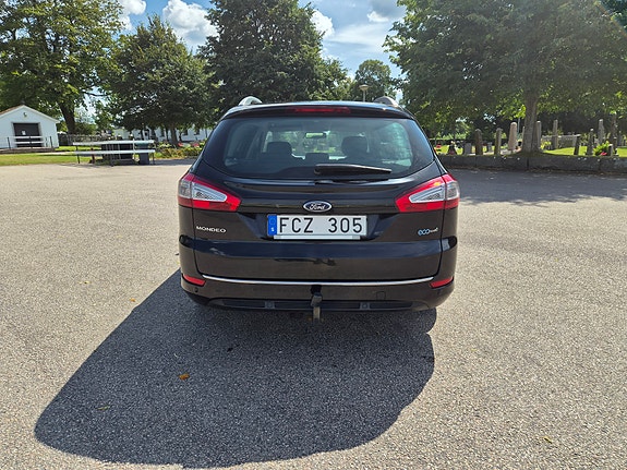 Ford Mondeo 3 of 12