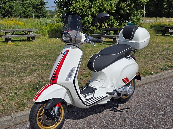 Piaggio Piaggio Vespa Sprint 50 cc 2 of 11