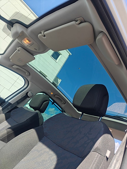 Peugeot 3008 8 of 13