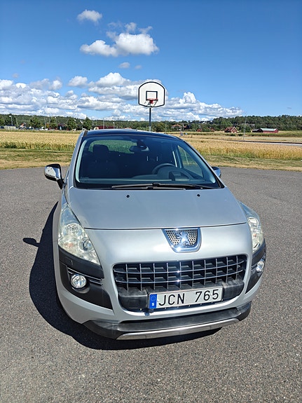 Peugeot 3008 6 of 13