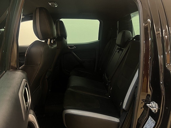 Ford Ranger Raptor 30 of 30