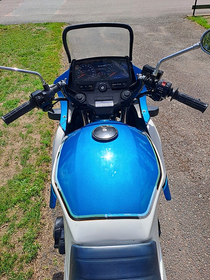 Suzuki GSX 550 ES 3 of 4