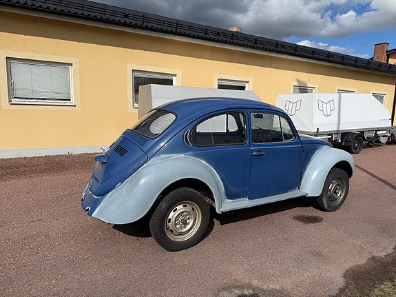 Volkswagen 1302 3 of 9