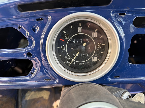 Volkswagen 1302 6 of 9