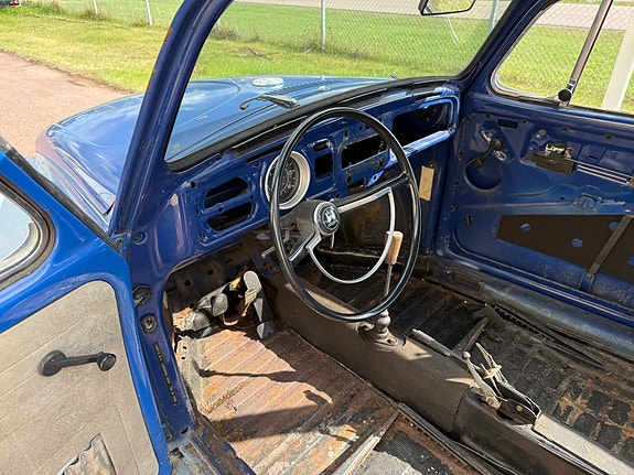 Volkswagen 1302 5 of 9