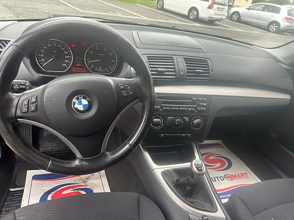 BMW 116i 5 of 7