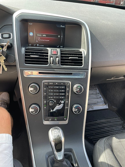 Volvo XC60 4 of 9