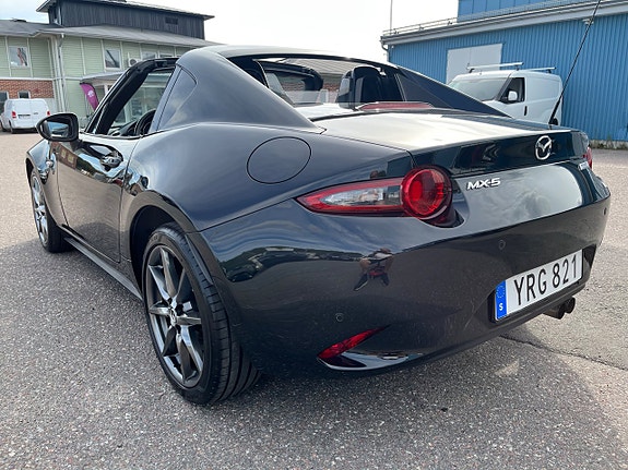 Mazda MX-5 8 of 26