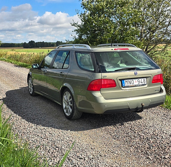 Saab 9-5 3 of 9