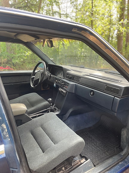 Volvo 740 5 of 9