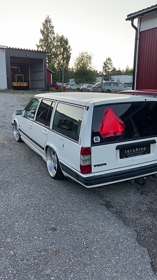 Volvo 940 2 of 7