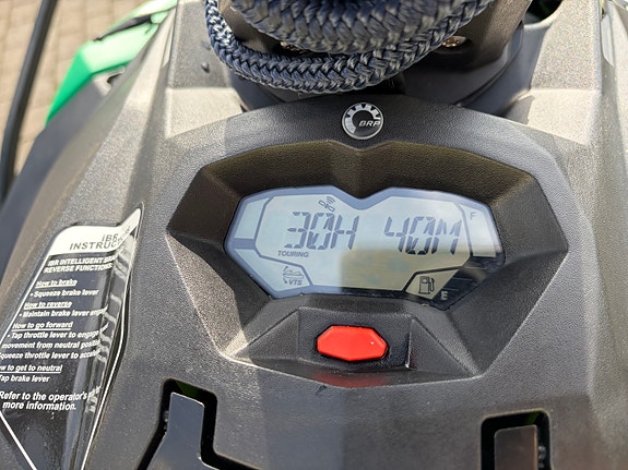 SeaDoo Spark Trixx 3-up 2021 32h 3 of 5