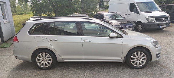 Volkswagen Golf VII 5 of 13