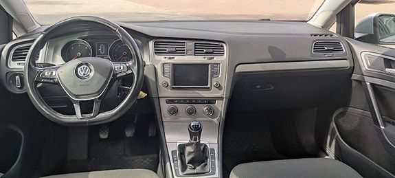 Volkswagen Golf VII 8 of 13