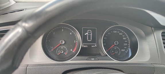 Volkswagen Golf VII 10 of 13