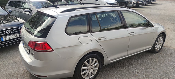 Volkswagen Golf VII 6 of 13