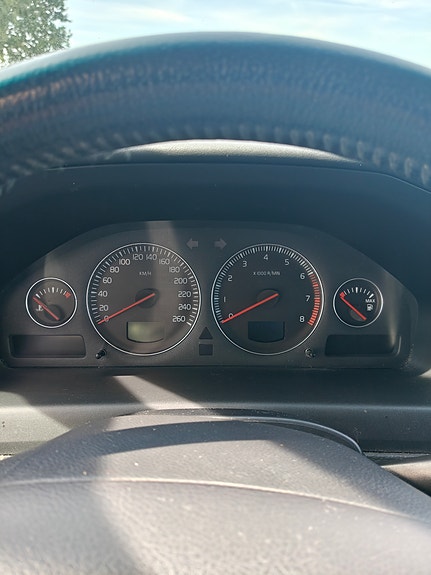 Volvo V70 7 of 11