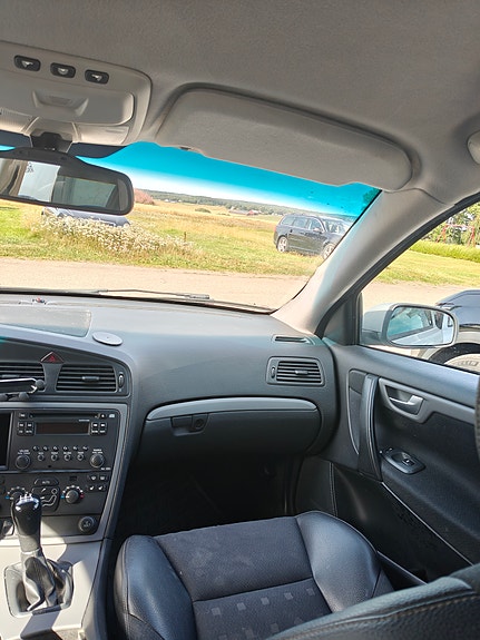 Volvo V70 9 of 11