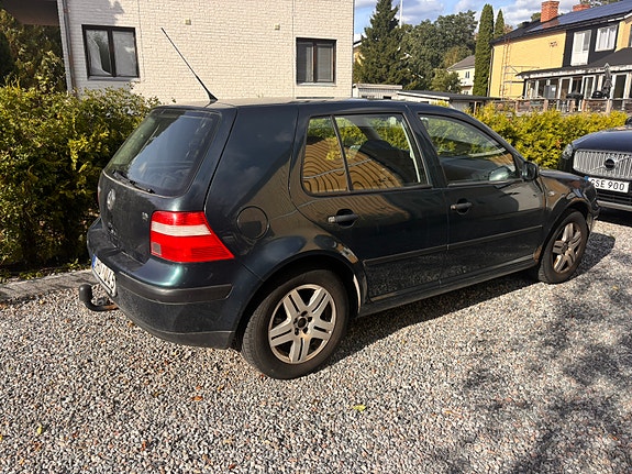 Volkswagen Golf IV 2 of 6