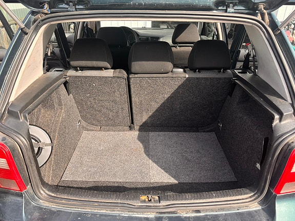Volkswagen Golf IV 4 of 6