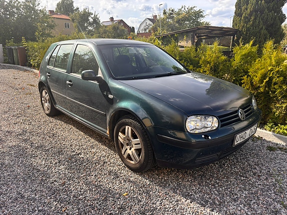 Volkswagen Golf IV 3 of 6