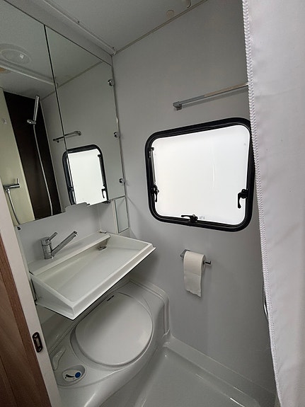 Adria Altea 542 PK 8 of 12